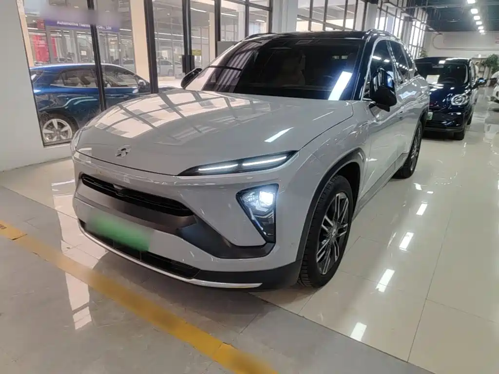 Фото 1 - NIO ES6