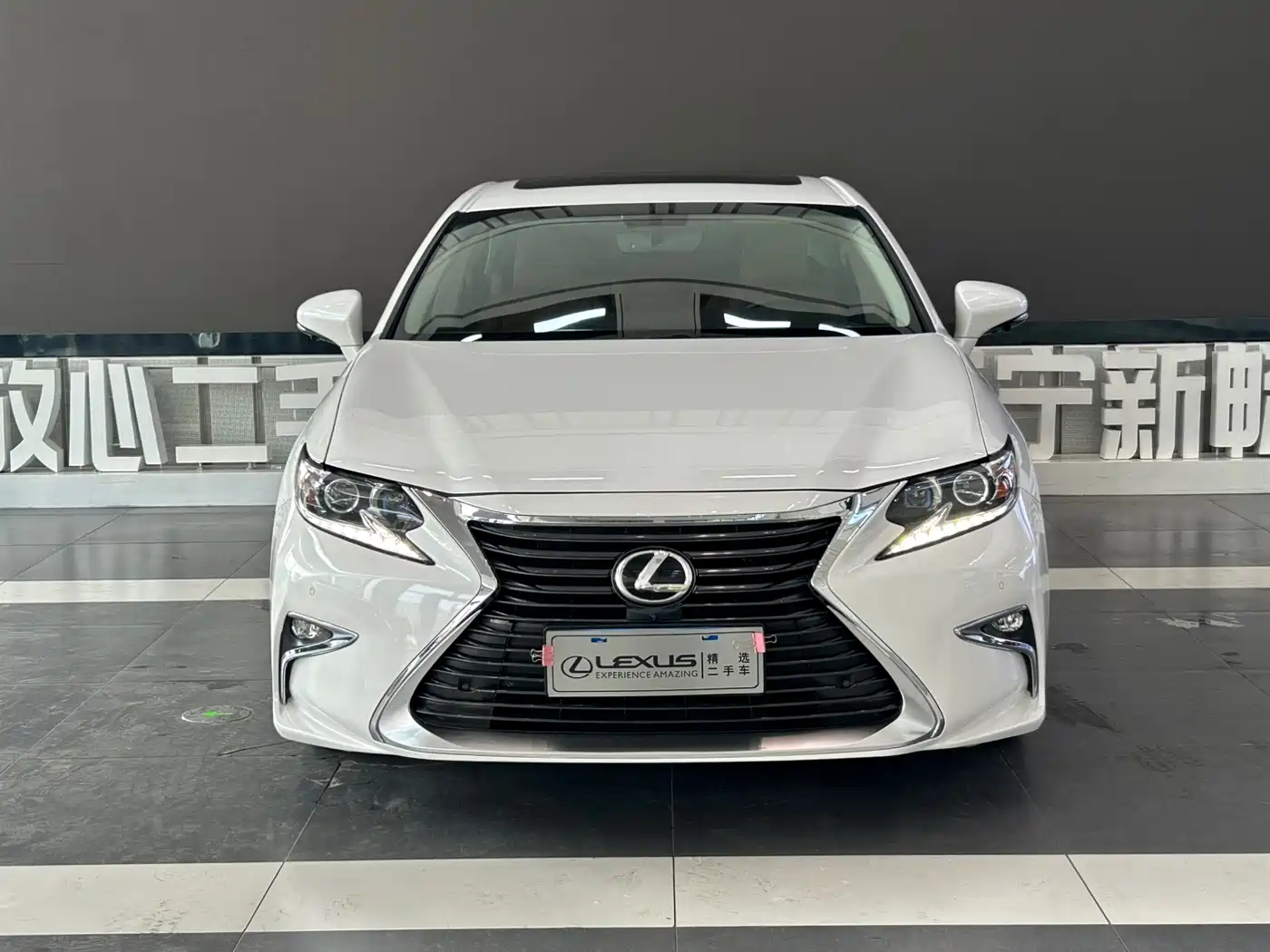 Lexus ES 2015 200 Elite Edition фото 2