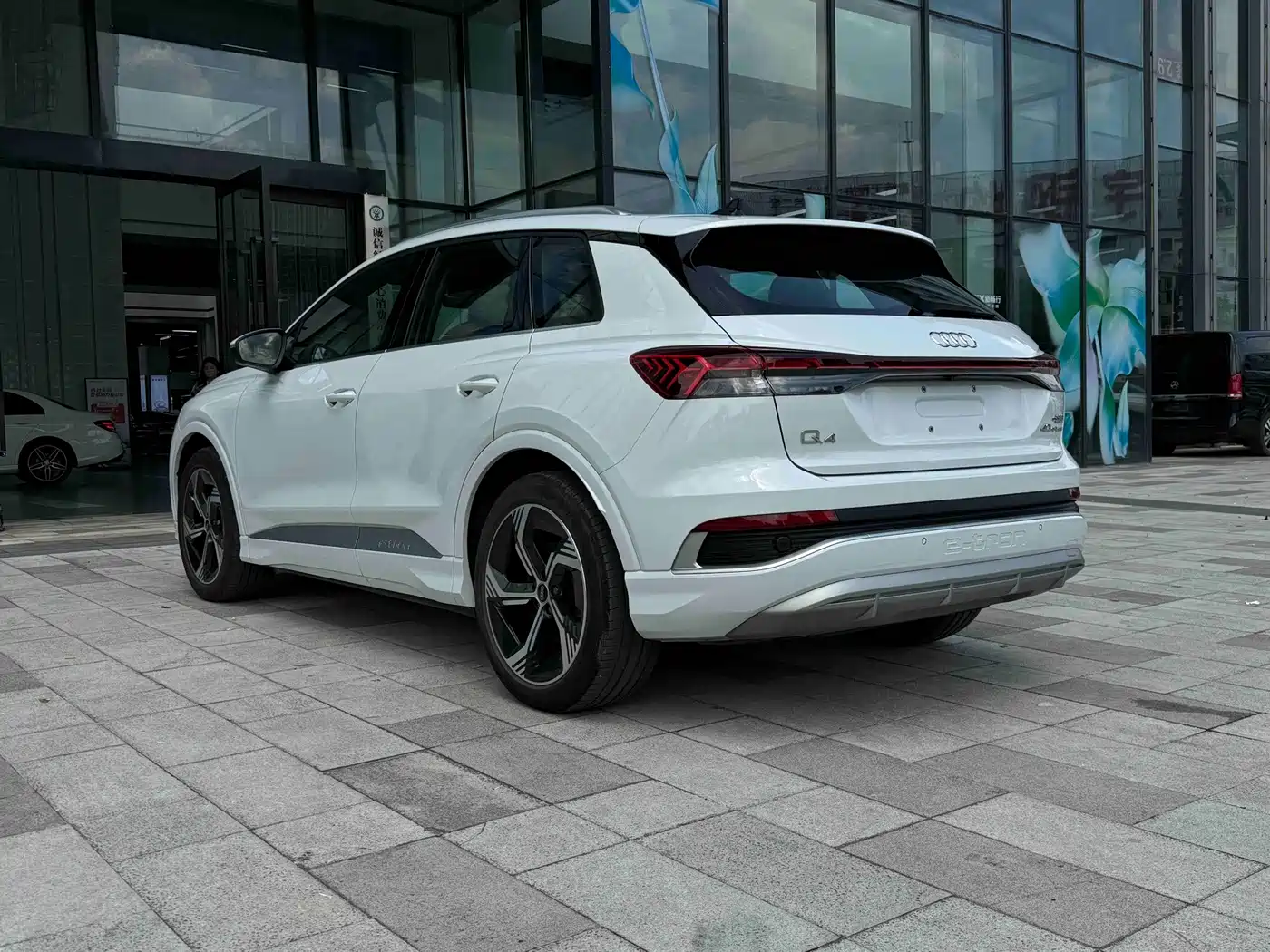 Audi Q4 e-tron 2025 2024 40 e-tron Creation Edition
