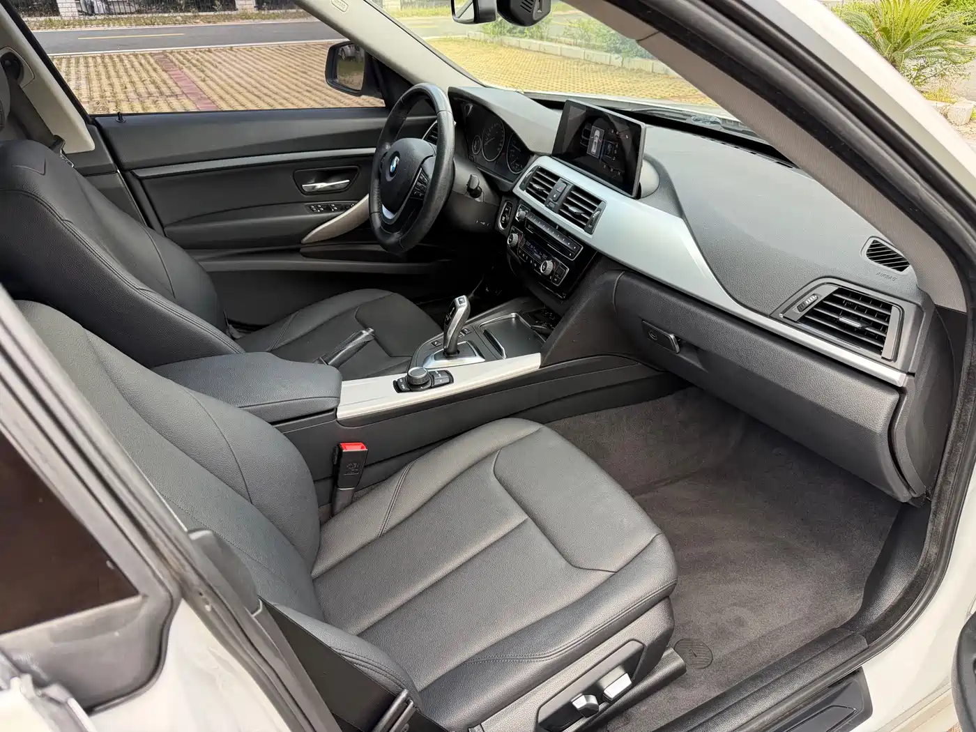 BMW 3 Series GT 2016 320i Fashion Style фото 7