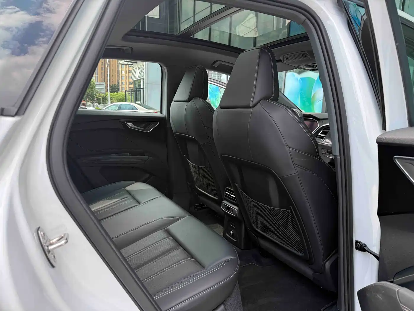 Audi Q4 e-tron 2025 2024 40 e-tron Creation Edition