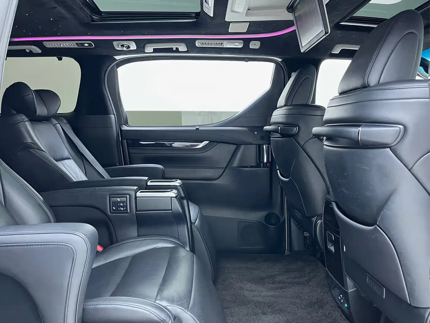 Toyota Vellfire 2020 2019 Hybrid 2.5L HV Luxury Edition