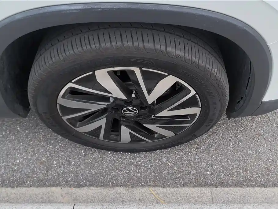 Volkswagen Tayron 2025 Shared Joy 330TSI фото 6