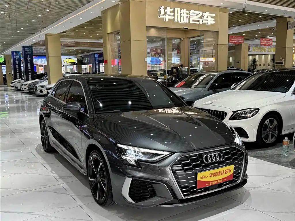 Audi A3 2023 Facelift Sportback 35 TFSI Fashion Sport фото 14