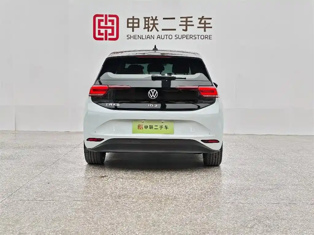 Volkswagen ID.3 2023 Upgraded Pure Intelligence Edition фото 3