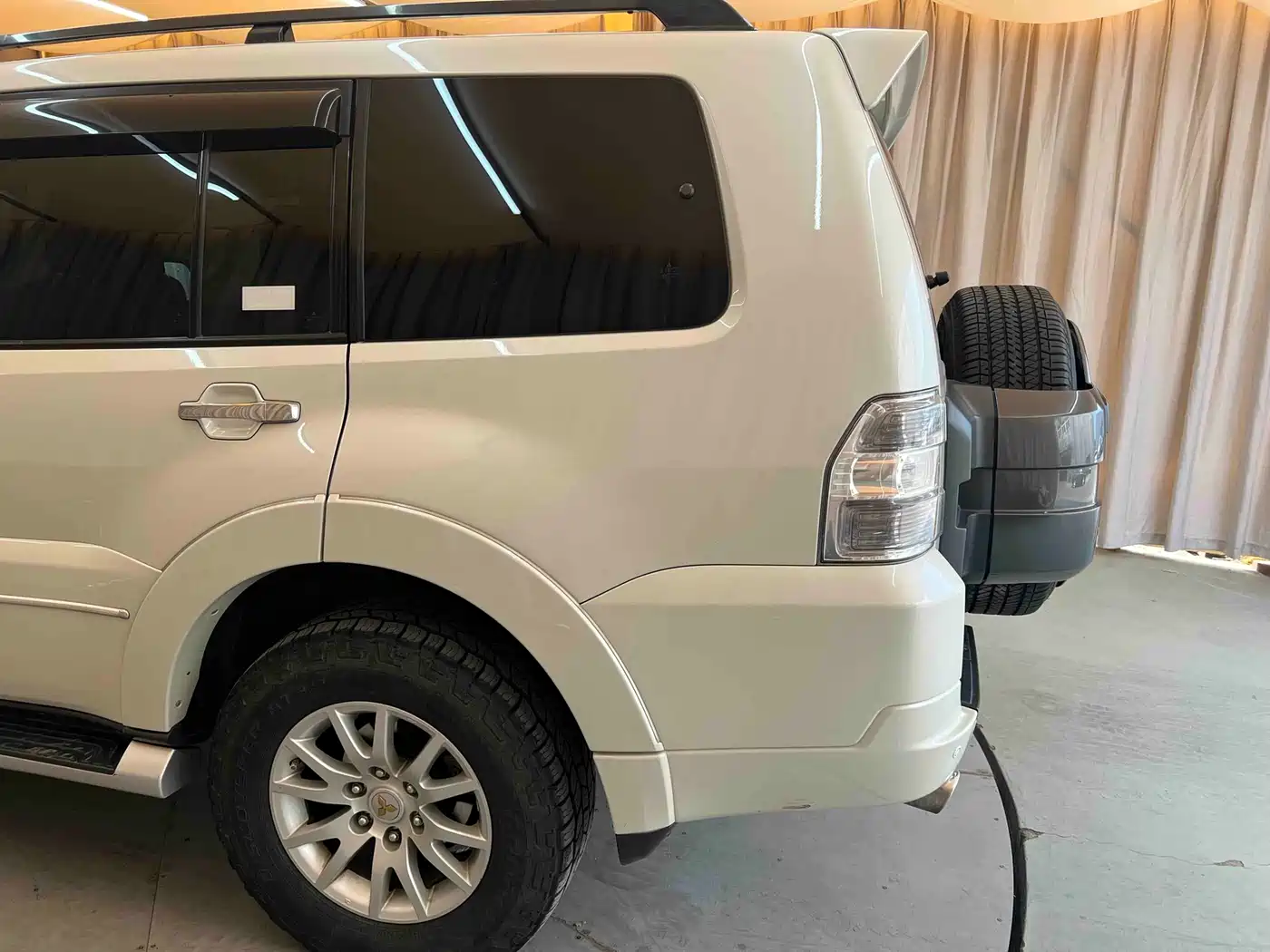 Mitsubishi Pajero (Import) 2016 3.0L Automatic Premium (China V) фото 29
