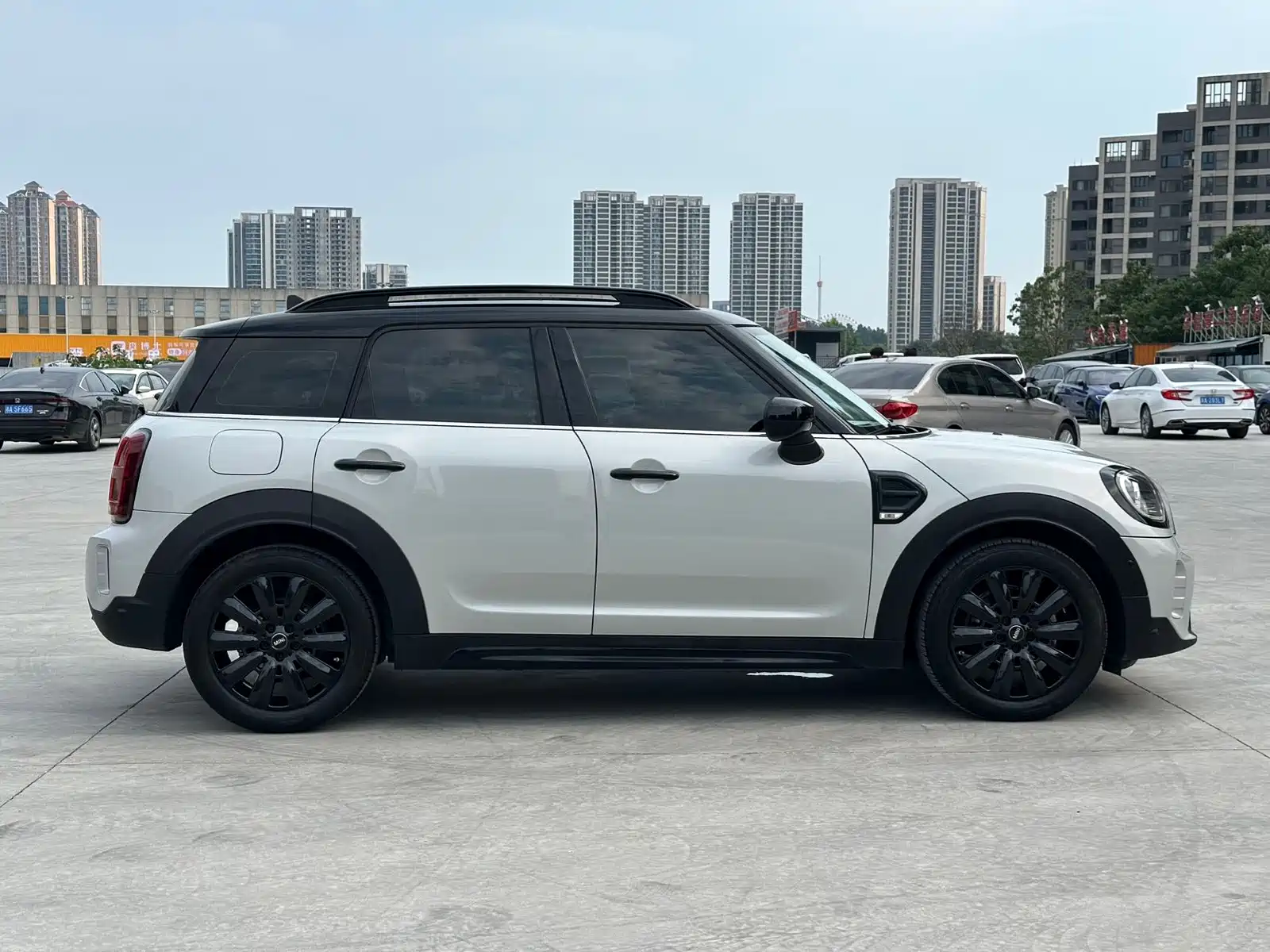 Фото 8 - MINI COUNTRYMAN