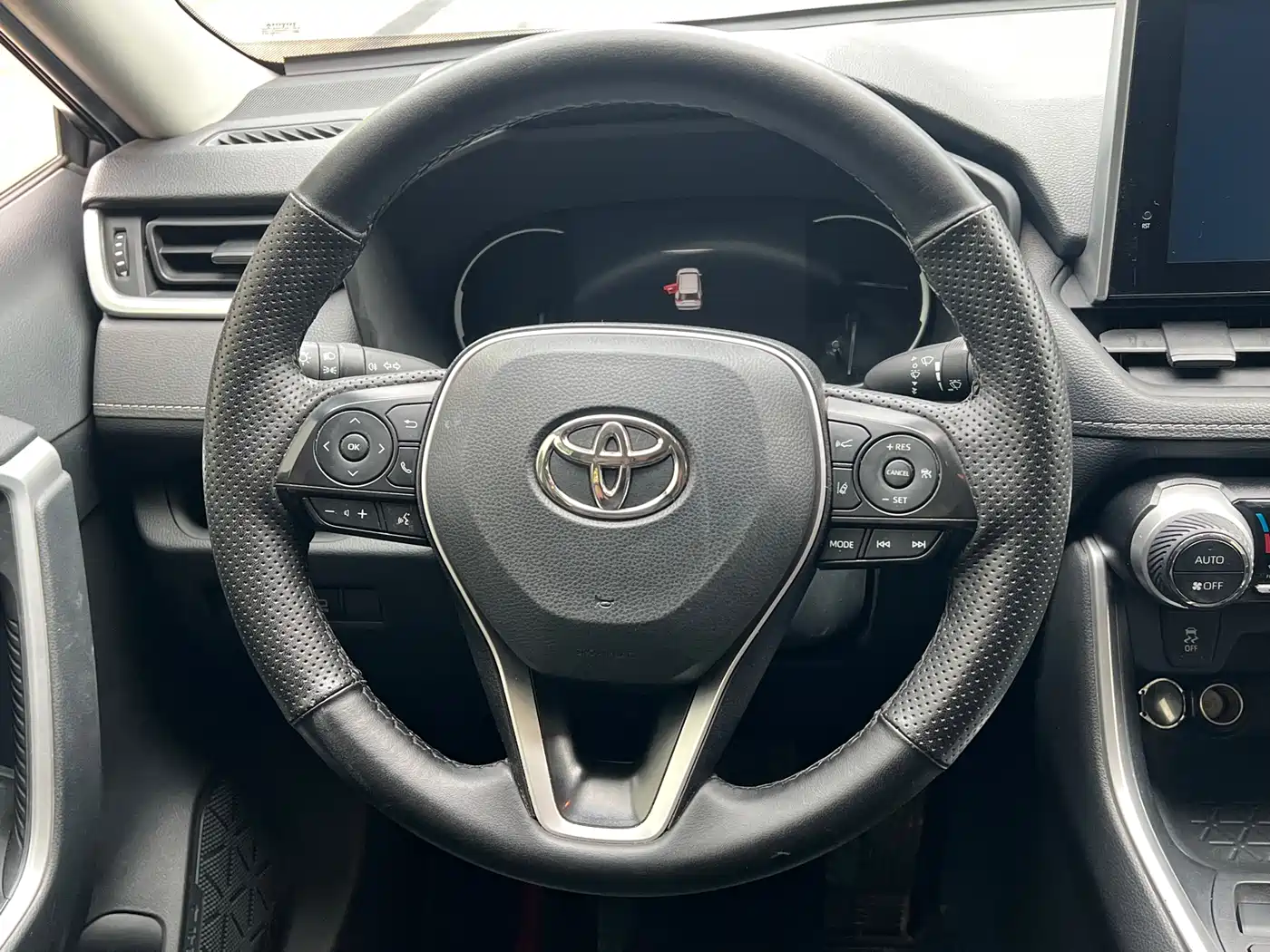 Toyota RAV4 Rongfang 2022 2.0L CVT 4WD Trend Plus Edition фото 9