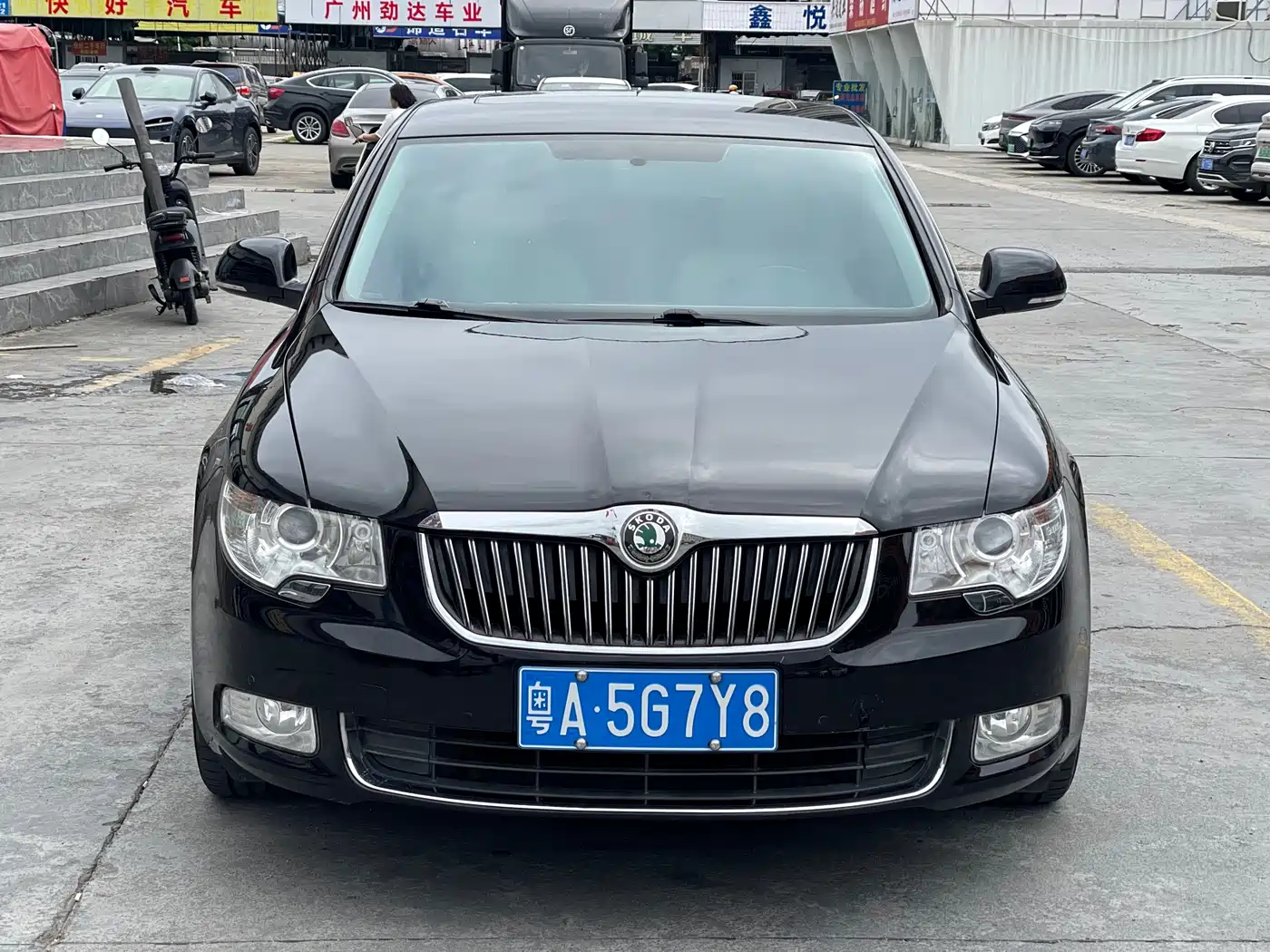 Škoda Superb 2012 1.8TSI Automatic Elegance Edition фото 2