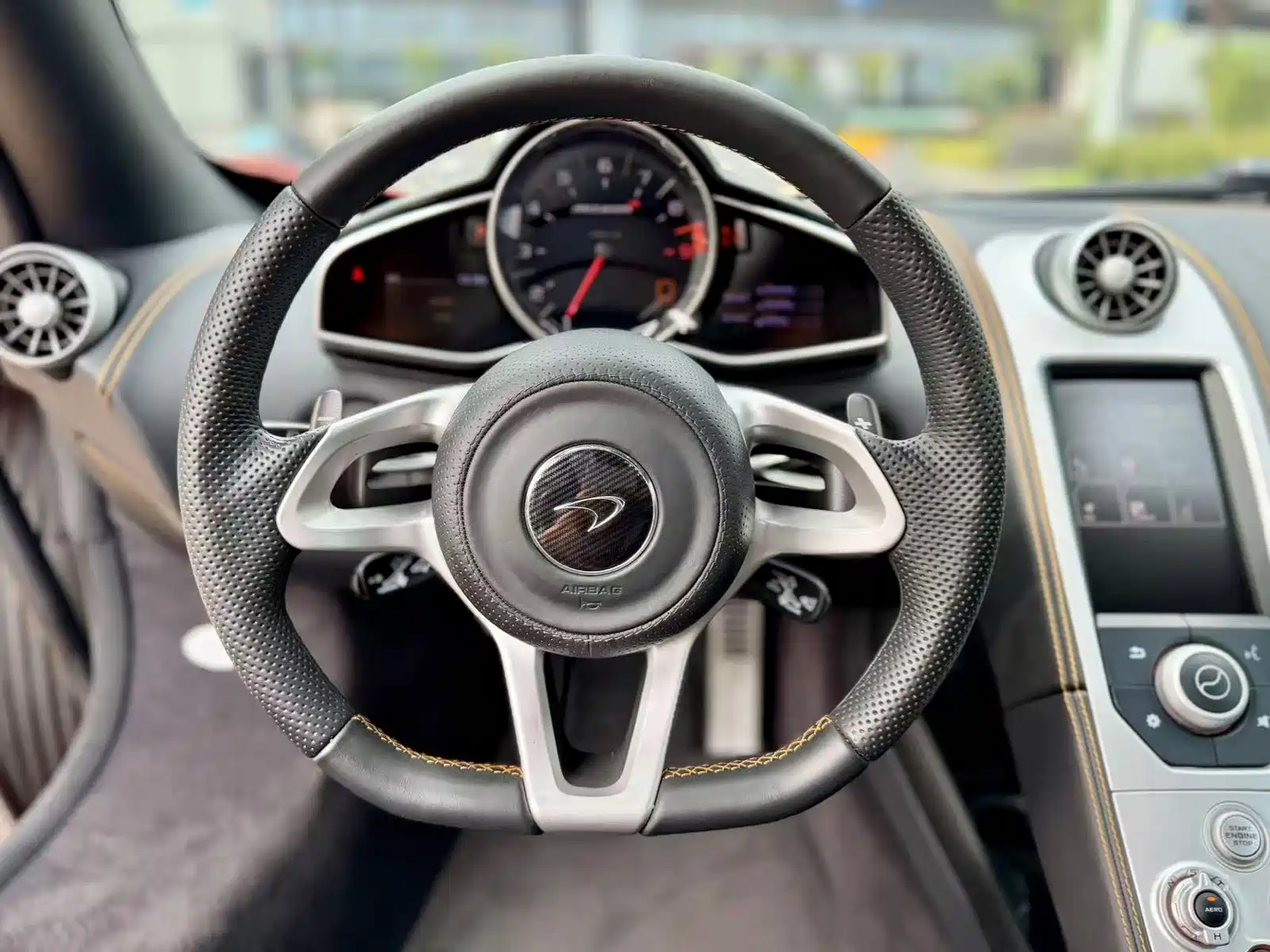 Фото 10 - McLaren 625C