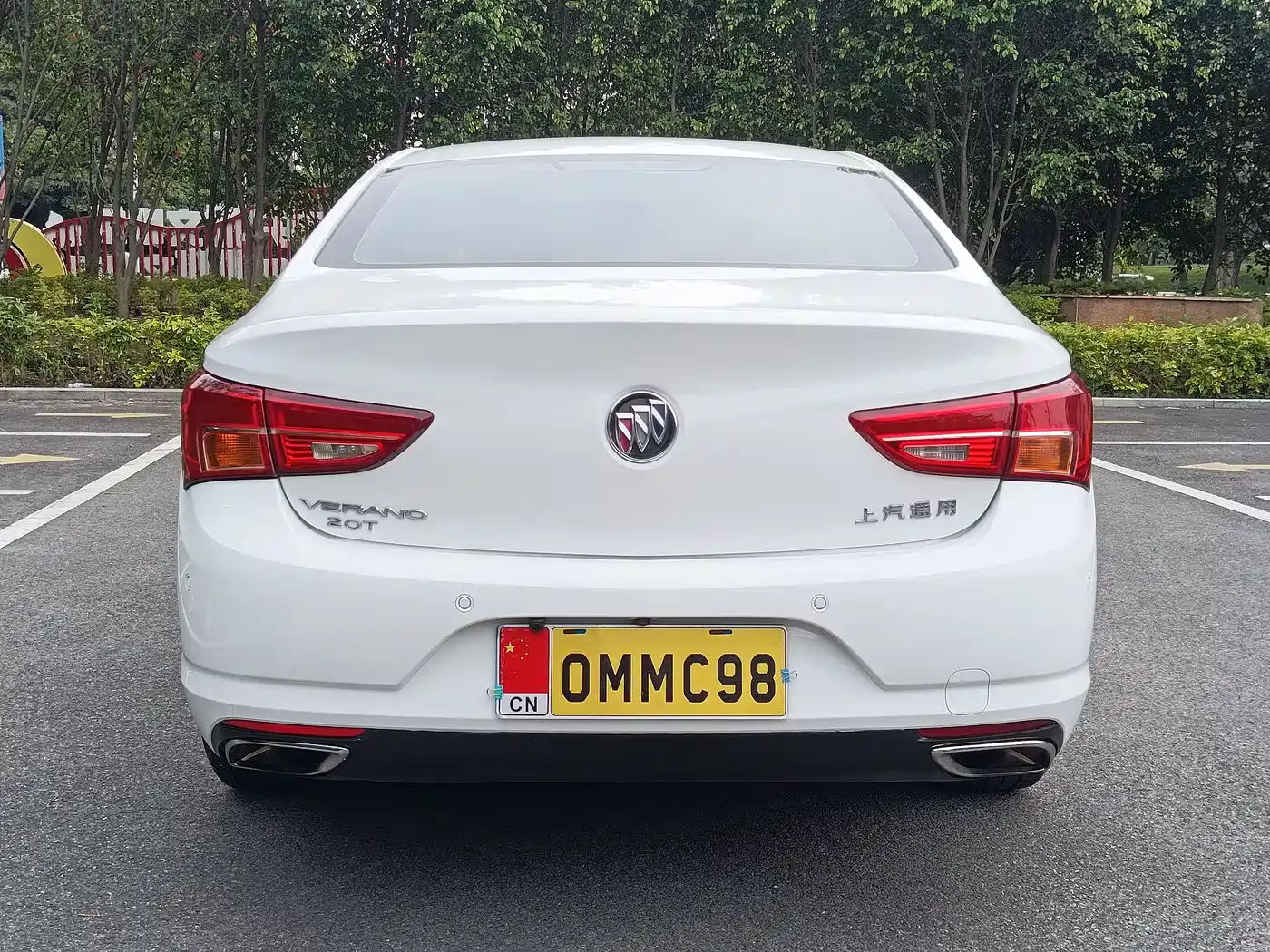 Buick Verano 2015 Sedan 20T Dual-clutch Elite фото 9