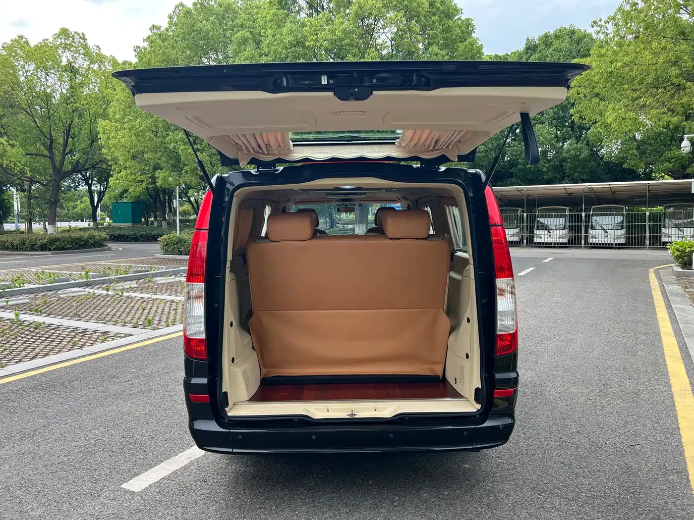 Mercedes-Benz Vito 2013 3.0L Business Edition фото 24