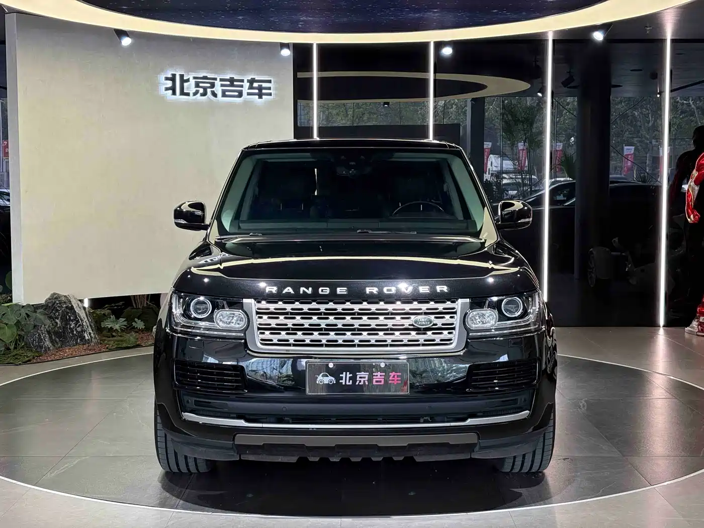 Land Rover Range Rover 2016 3.0 SC V6 Vogue LWB фото 2