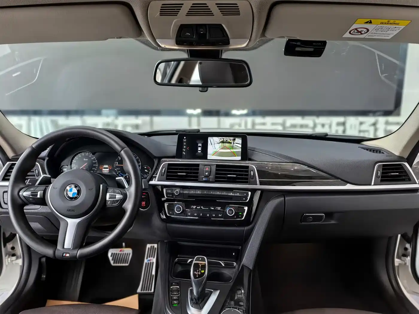 BMW 3 Series 2018 320Li M Sport Black Night Edition фото 6