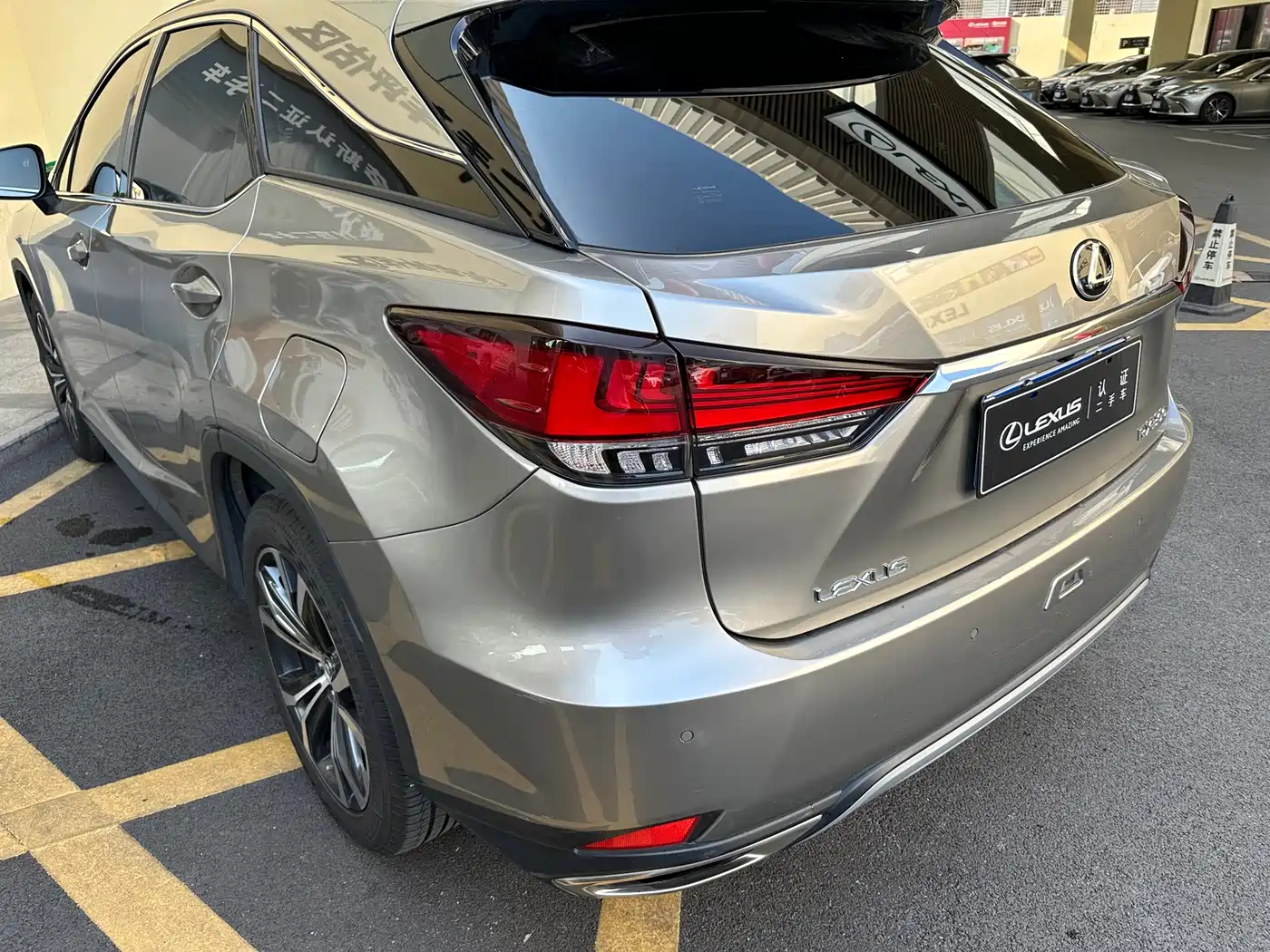 Lexus RX 2020 Facelift 300 AWD Elegance Edition фото 25