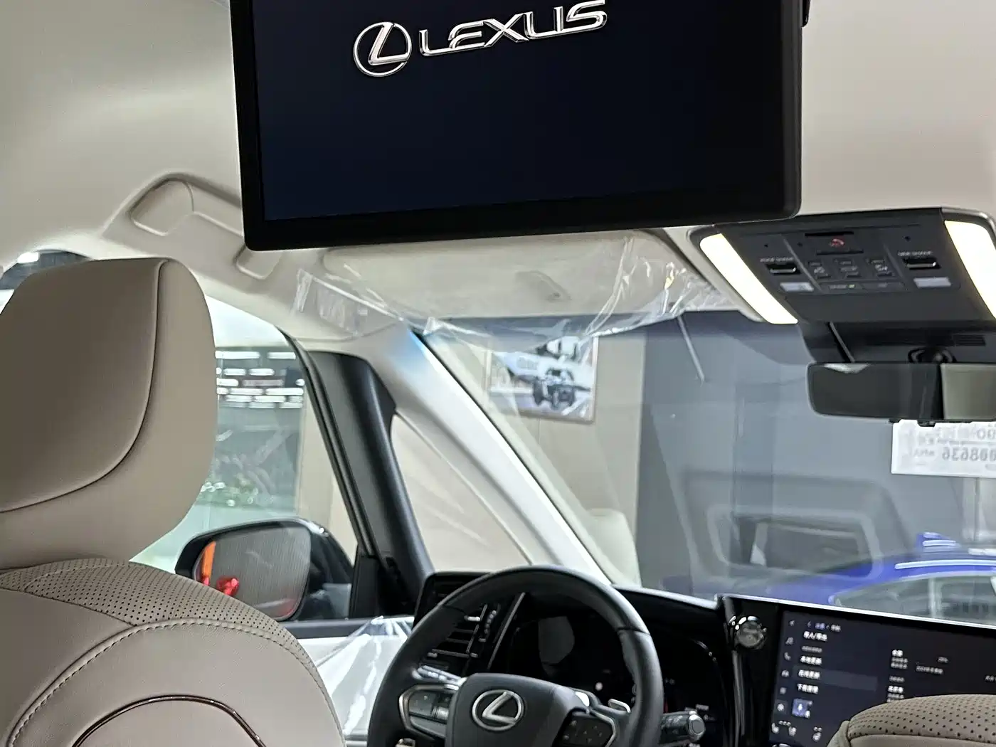 Lexus LM 2025 Model 500h Six-Seater Prestige Edition фото 14