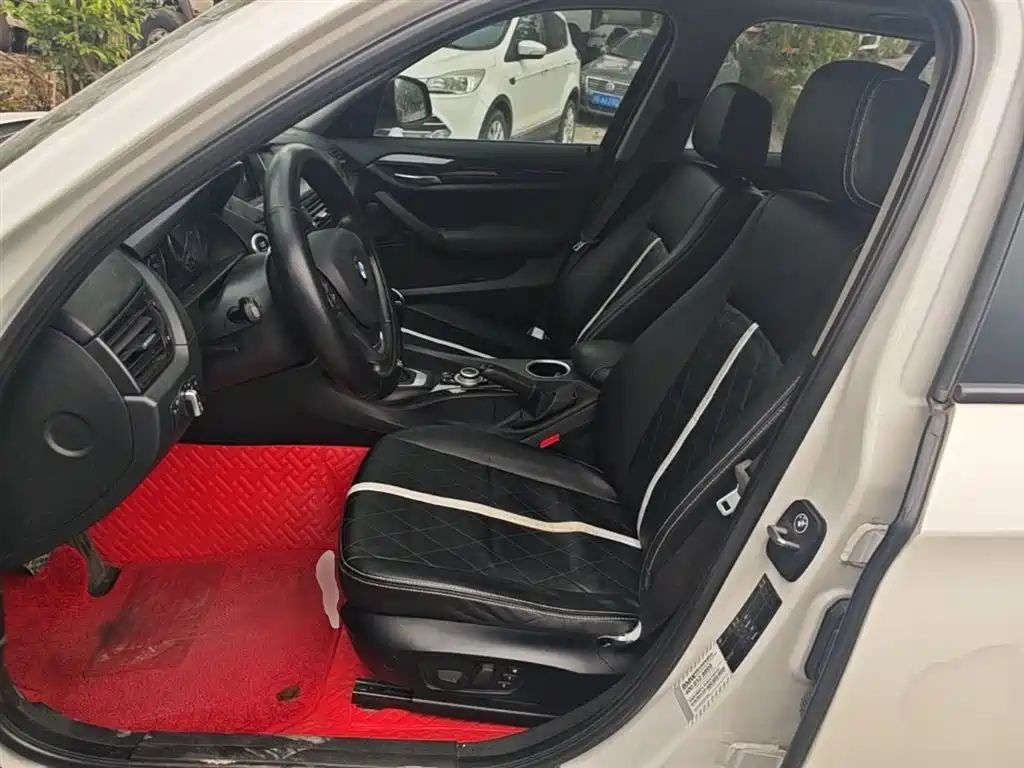 BMW X1 2015 Model sDrive18i Fashion Advanced Edition фото 15
