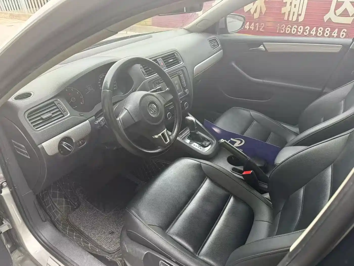 Volkswagen Sagitar 2014 Facelift 1.6L Automatic Comfort фото 7