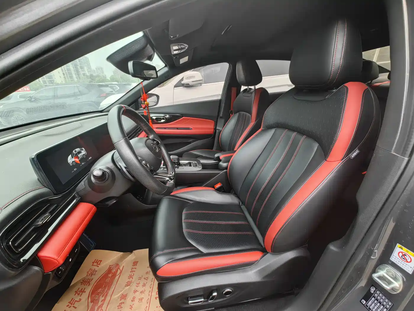 GAC Trumpchi Trumpchi Emkoo 2023 270T DCT J16 Edition фото 7