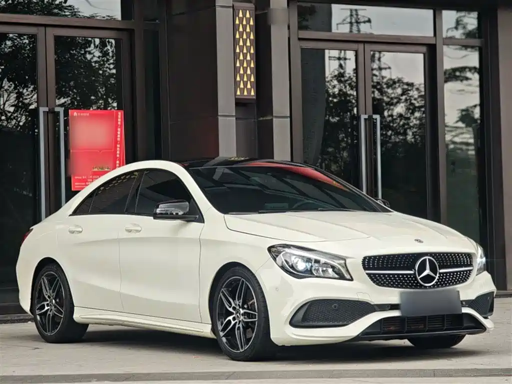 Mercedes-Benz CLA (Import) 2017 Facelift CLA 220 4MATIC фото 9