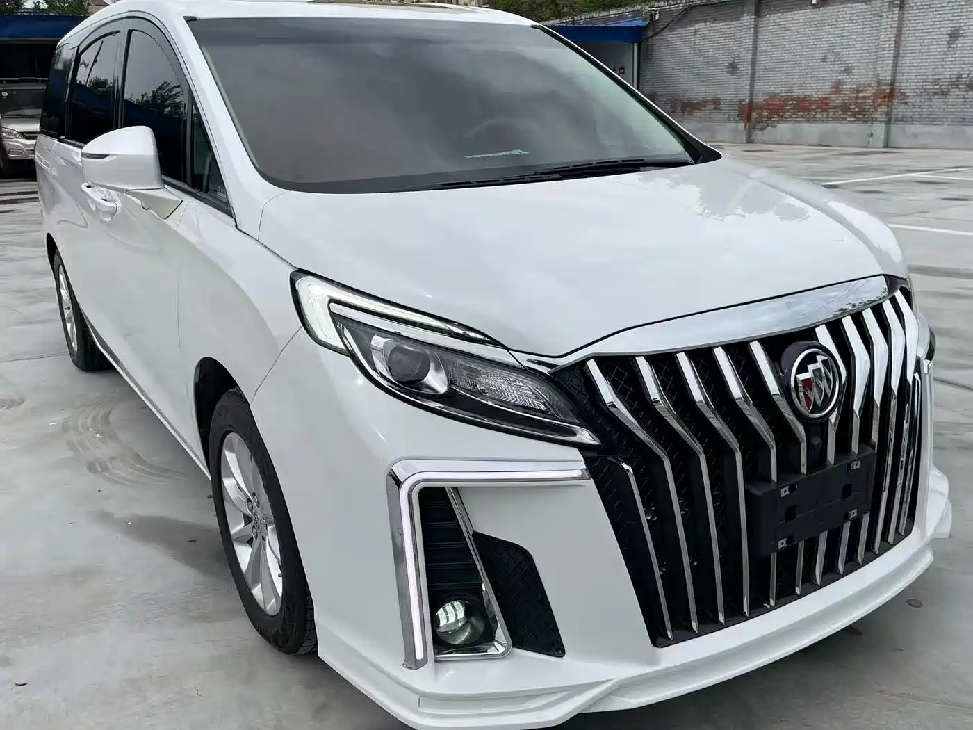 Buick GL8 2018 ES 28T Comfort Type China VI фото 2