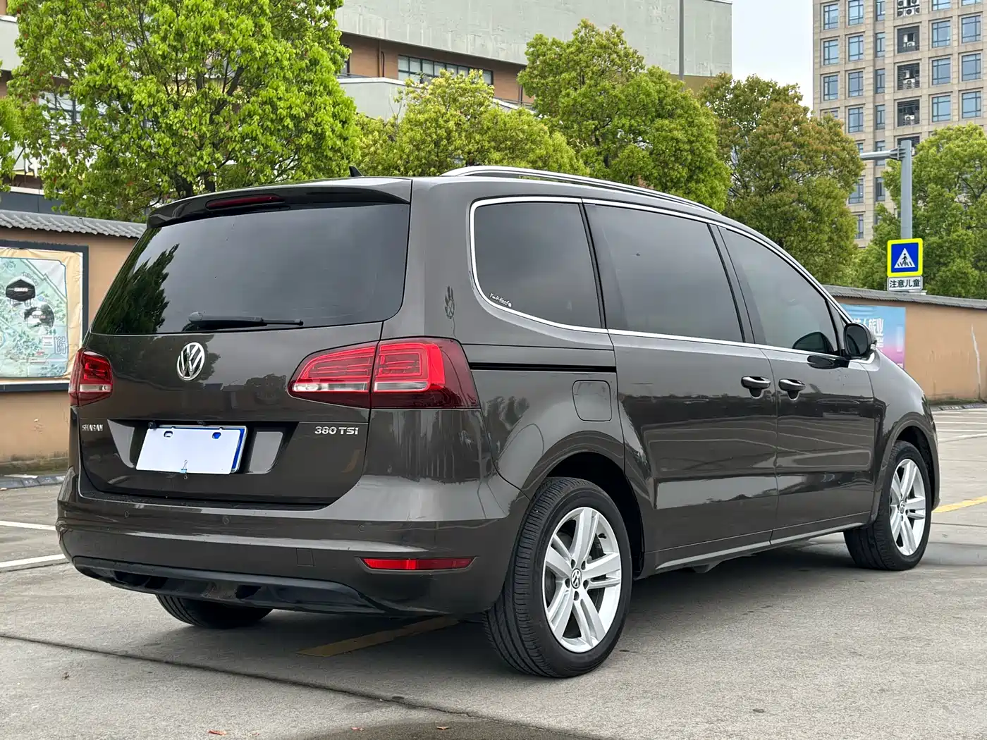 Volkswagen Sharan 2018 380TSI Comfort 7-Seater фото 6