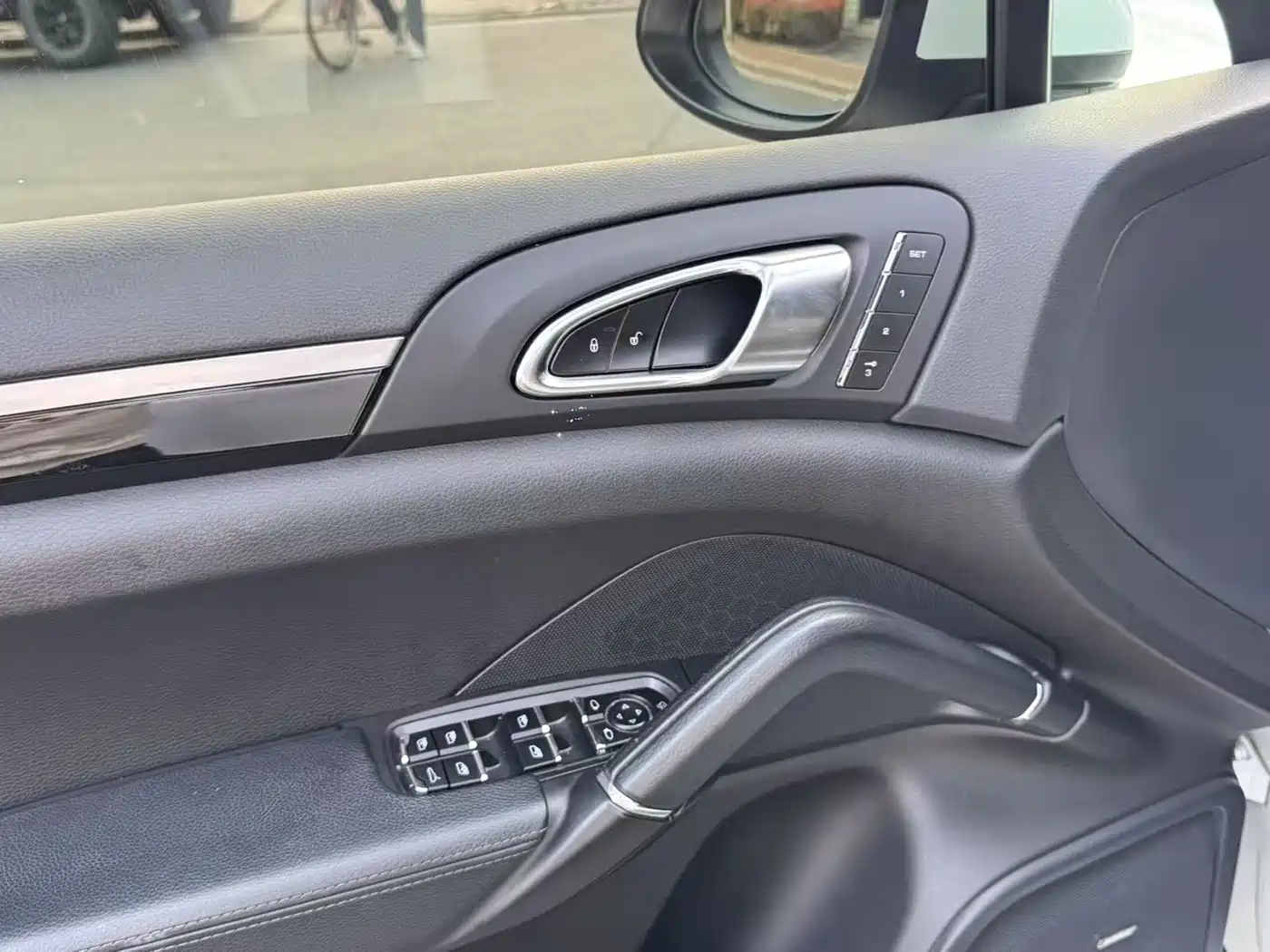 Porsche Cayenne 2014 Cayenne Platinum Edition 3.0T фото 11