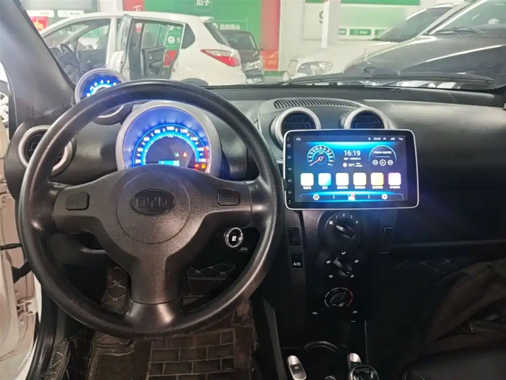 BYD F0 2015 1.0L AMT Xuan Cool Edition фото 10