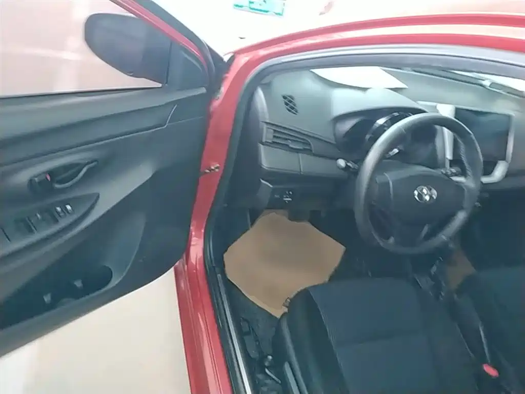 Toyota YARiS L Zhi Xuan 2016 Facelift 1.5E CVT Charming Edition фото 16