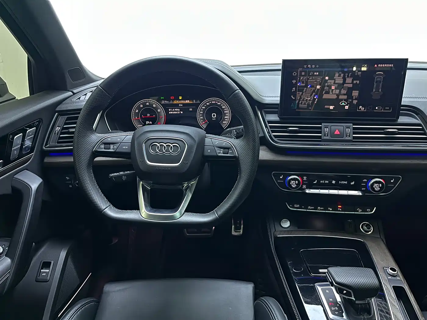 Audi Q5L 2025 45th Anniversary Edition 45 TFSI Luxury Sport фото 9