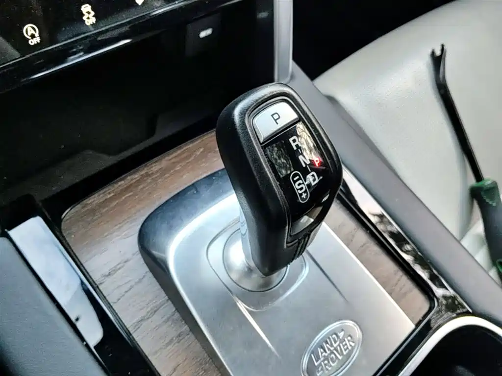 Land Rover Discovery Sport 2021 249PS R-Dynamic SE Performance Technology Edition 7-seater фото 21