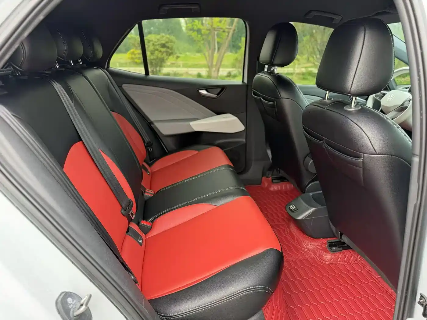 Volkswagen ID.3 2024 Pure Smart Edition фото 8