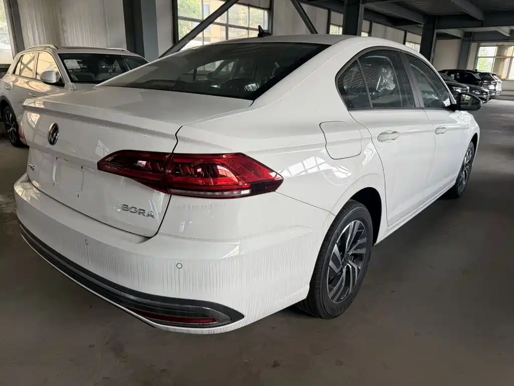 Volkswagen Bora 2026 2025 200TSI DSG Joy Ride Navigation Edition