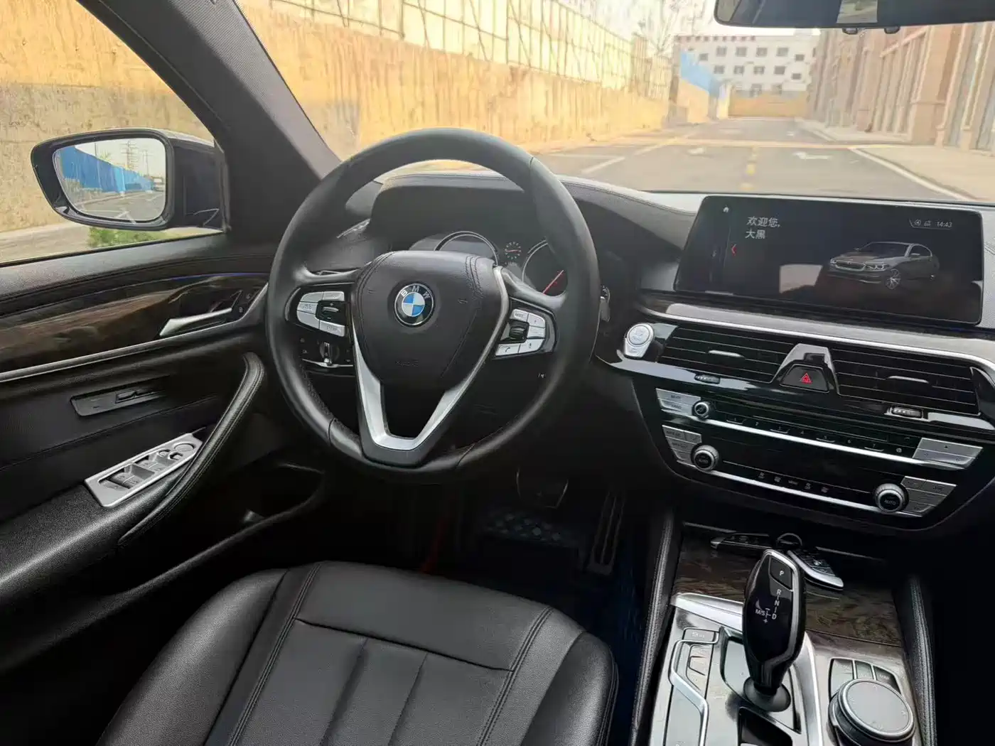 BMW 5 Series 2018 525Li M Sport Package фото 8