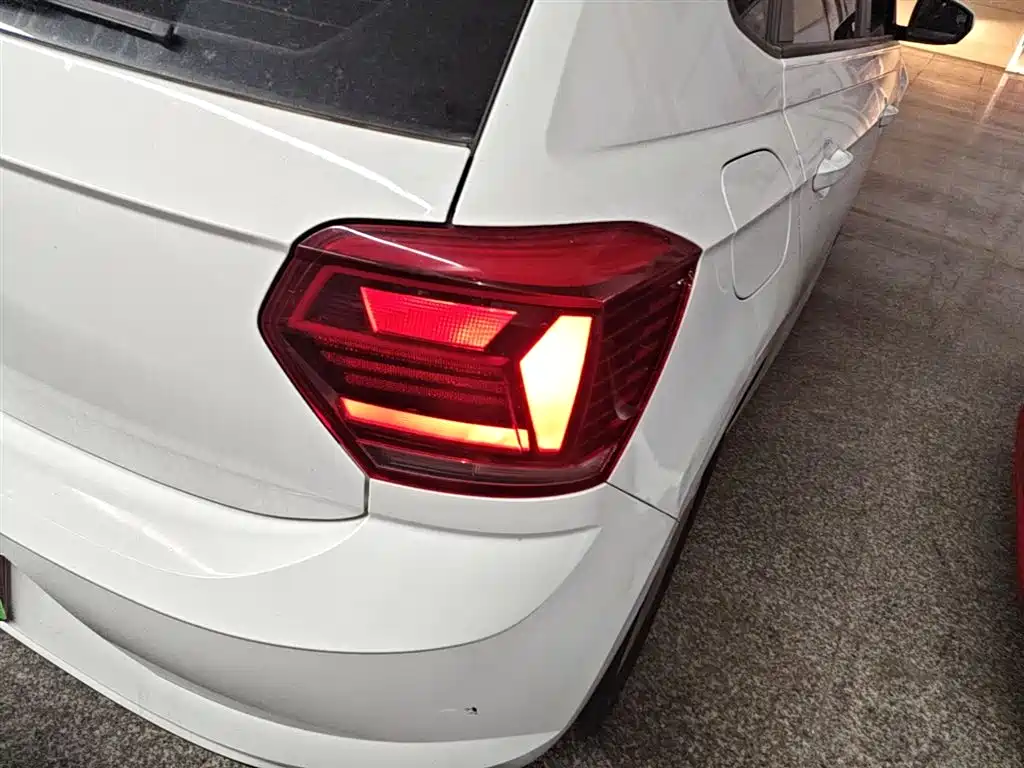 Volkswagen Polo 2023 Plus 1.5L Automatic Panorama Enjoyment Edition фото 8
