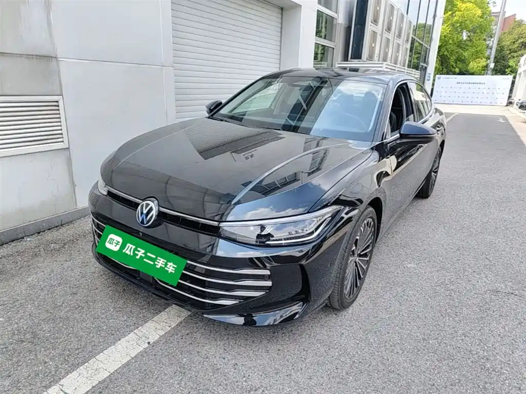 Volkswagen Passat 2025 Pro 380TSI Dragon Prestige Edition