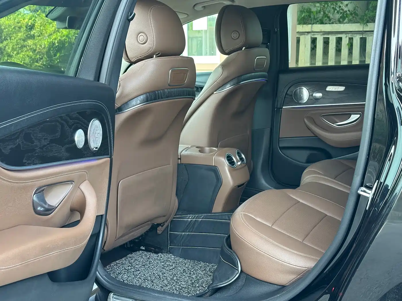 Mercedes-Benz E-Class 2017 E 200 L 4MATIC фото 9