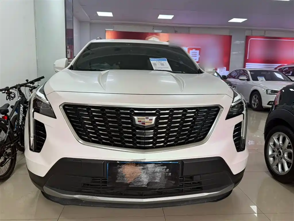 Cadillac XT4 2021 28T FWD Premium Edition фото 7