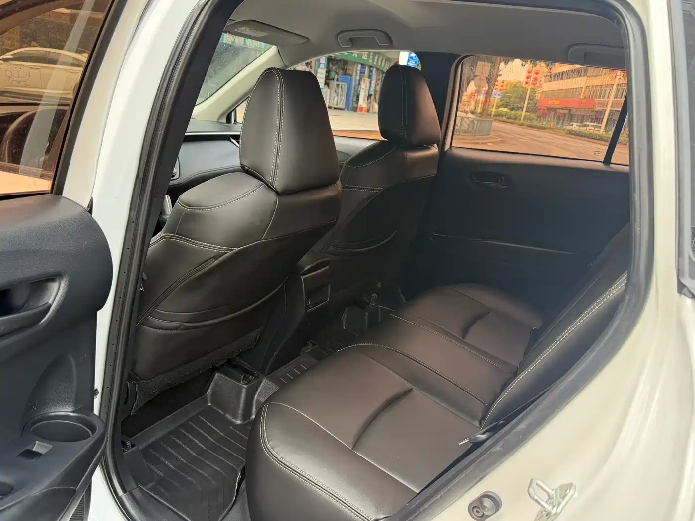 Toyota Corolla Cross 2023 2.0L Pioneer Edition фото 9