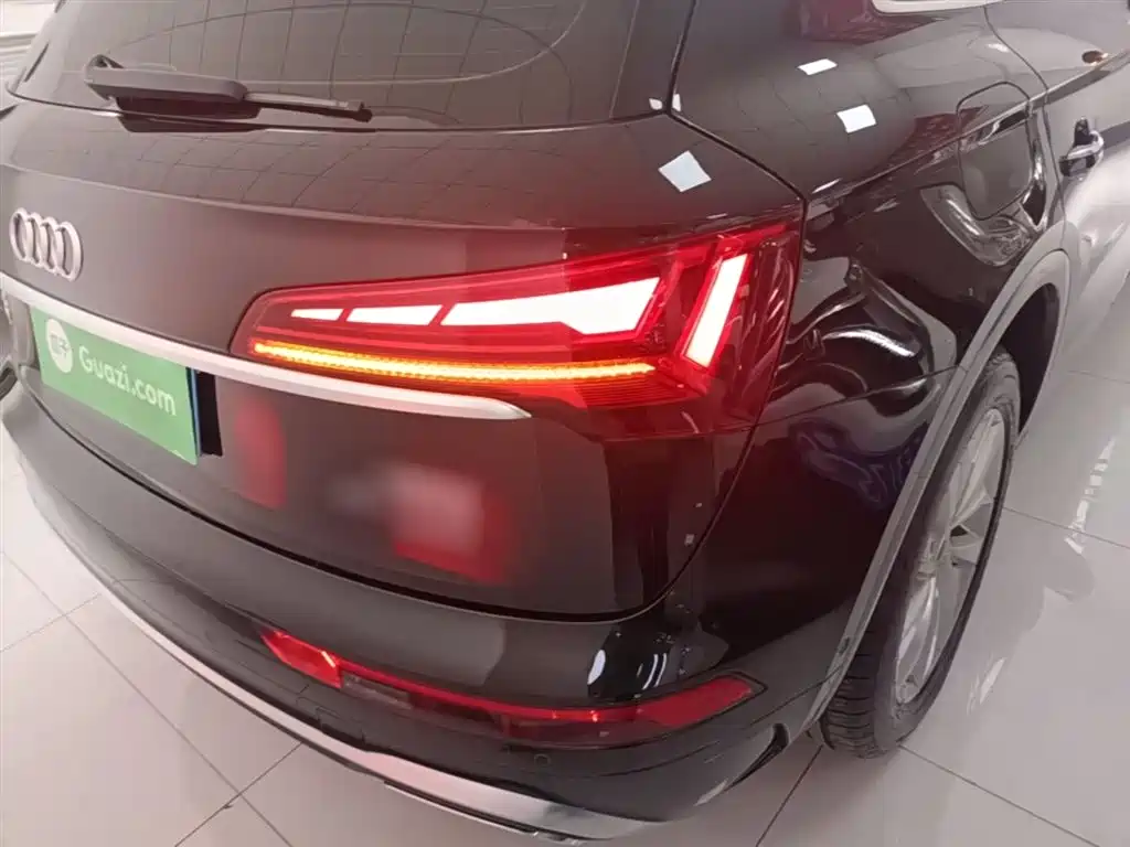 Audi Q5L 2022 40T Luxury Dynamic фото 8