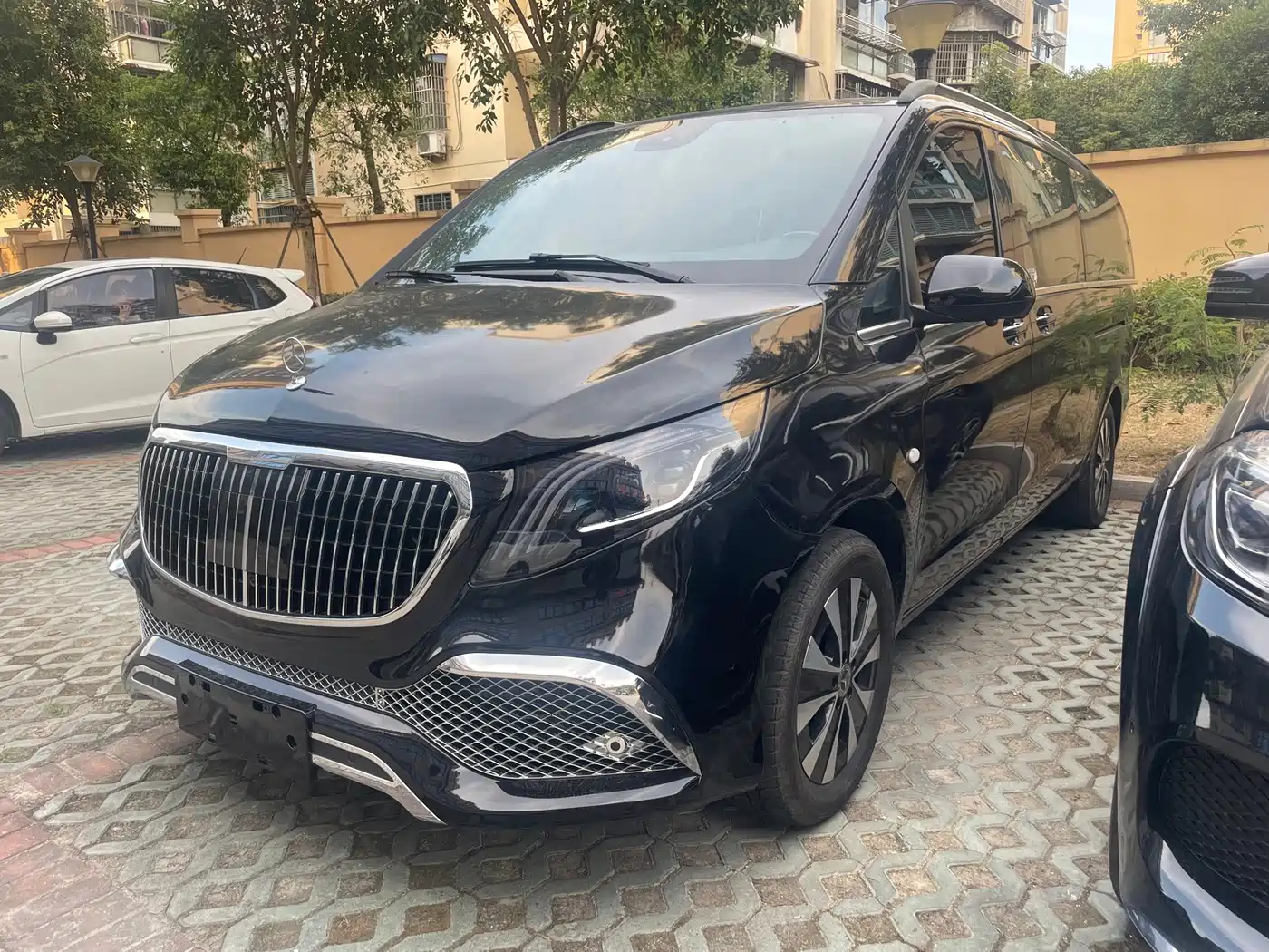 Mercedes-Benz Vito 2021 2.0T Business Edition 7-seater