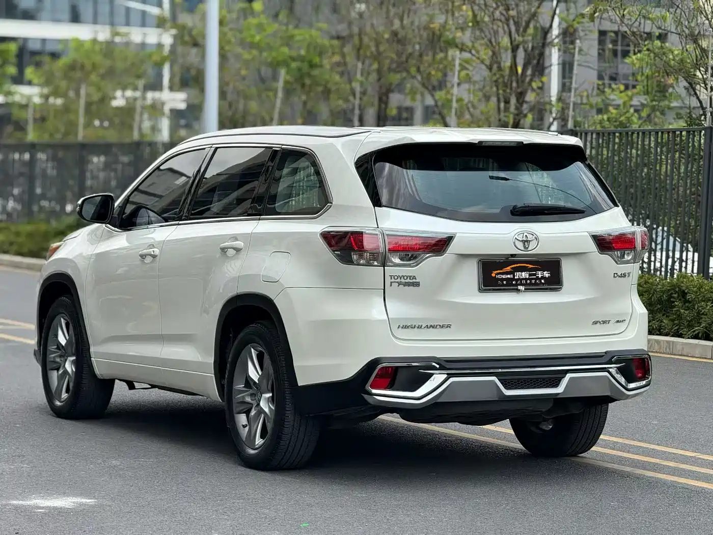 Toyota Highlander 2015 2.0T AWD Luxury Edition 7-seater фото 9