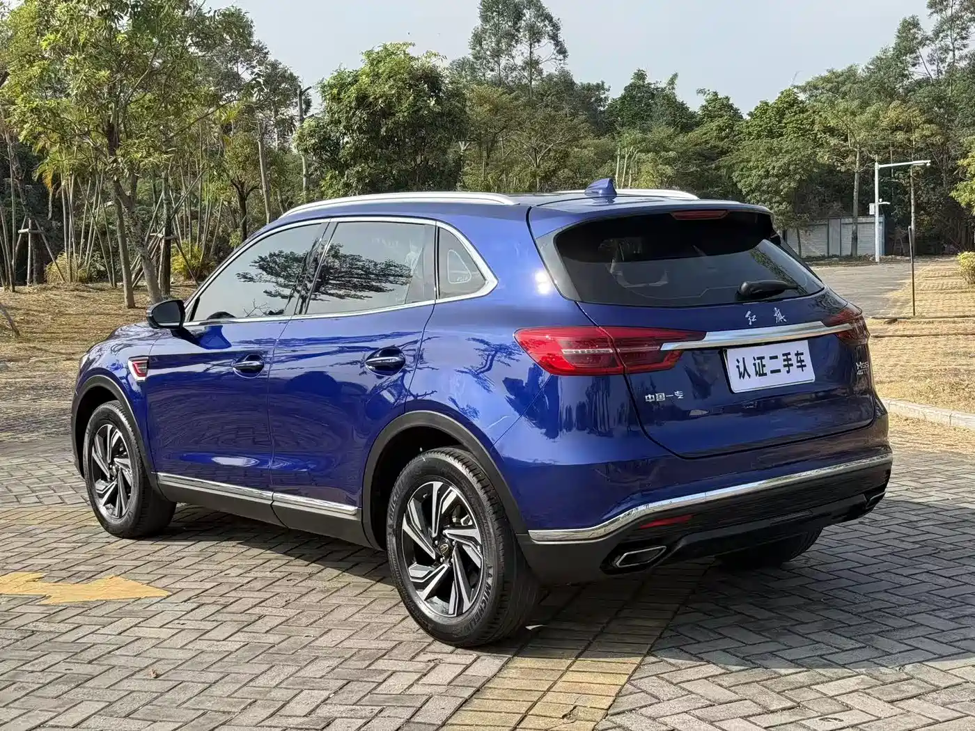 Hongqi HS5 2022 2.0T Smart Connect Premium Edition фото 12