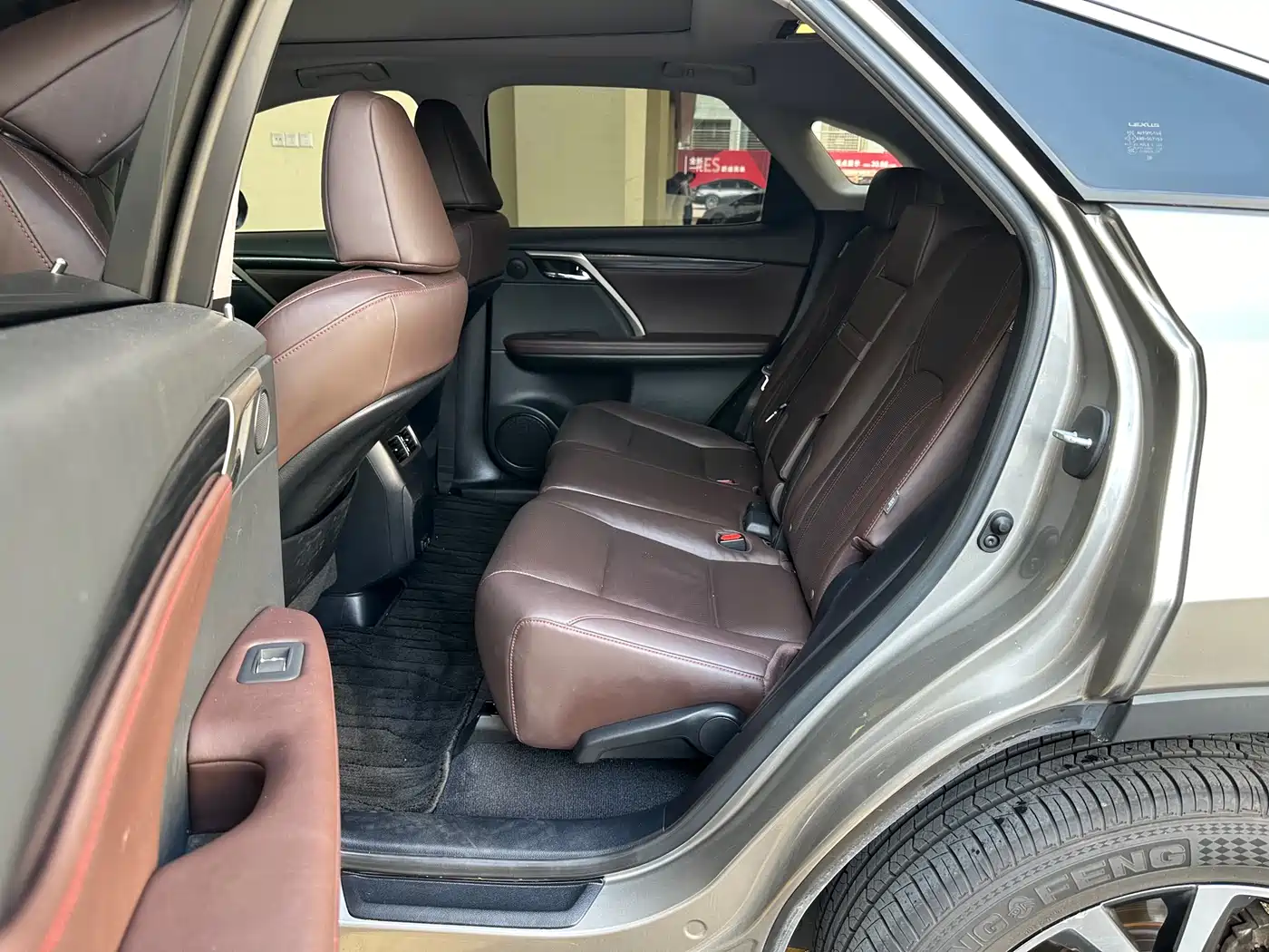 Lexus RX 2020 Facelift 300 AWD Elegance Edition фото 15