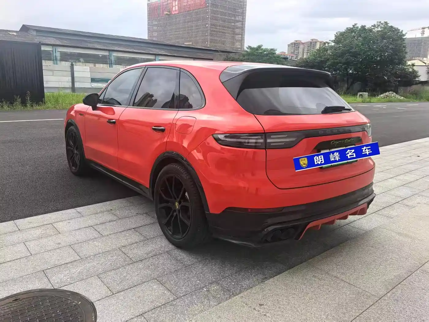 Porsche Cayenne New Energy 2023 Cayenne E-Hybrid 2.0T Platinum Edition фото 6