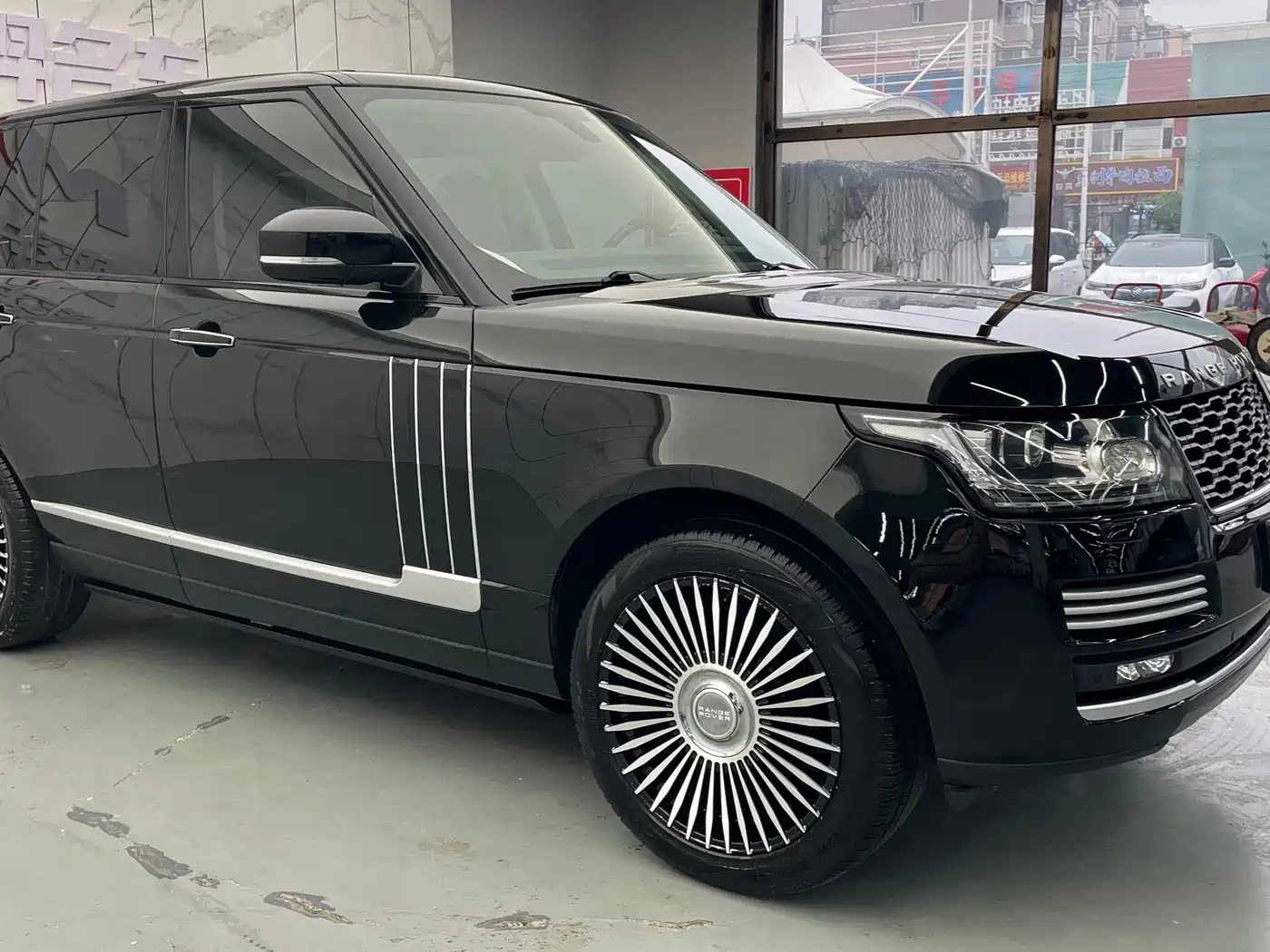 Land Rover Range Rover 2014 3.0 TDV6 Vogue SE фото 3
