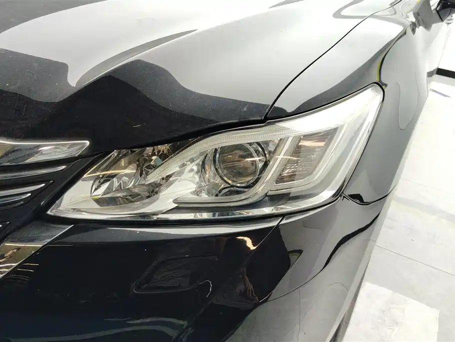 Toyota Crown 2015 2.0T Fashion фото 5
