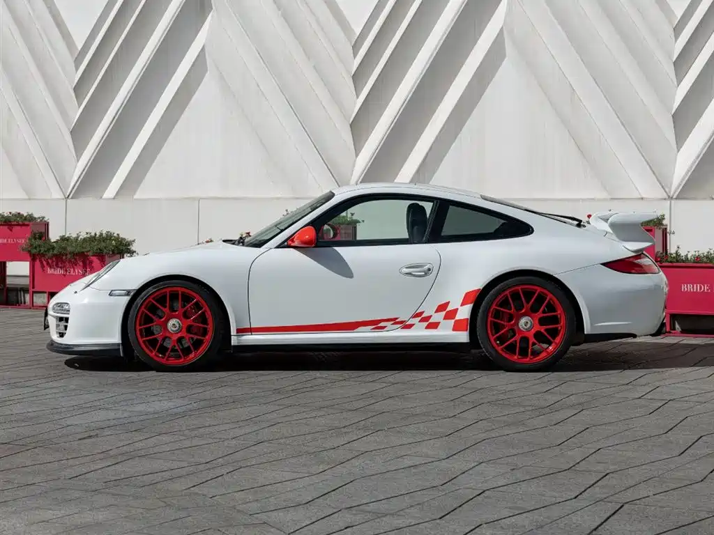 Porsche 911 2011 Carrera 4 GTS Coupe 3.8L фото 7