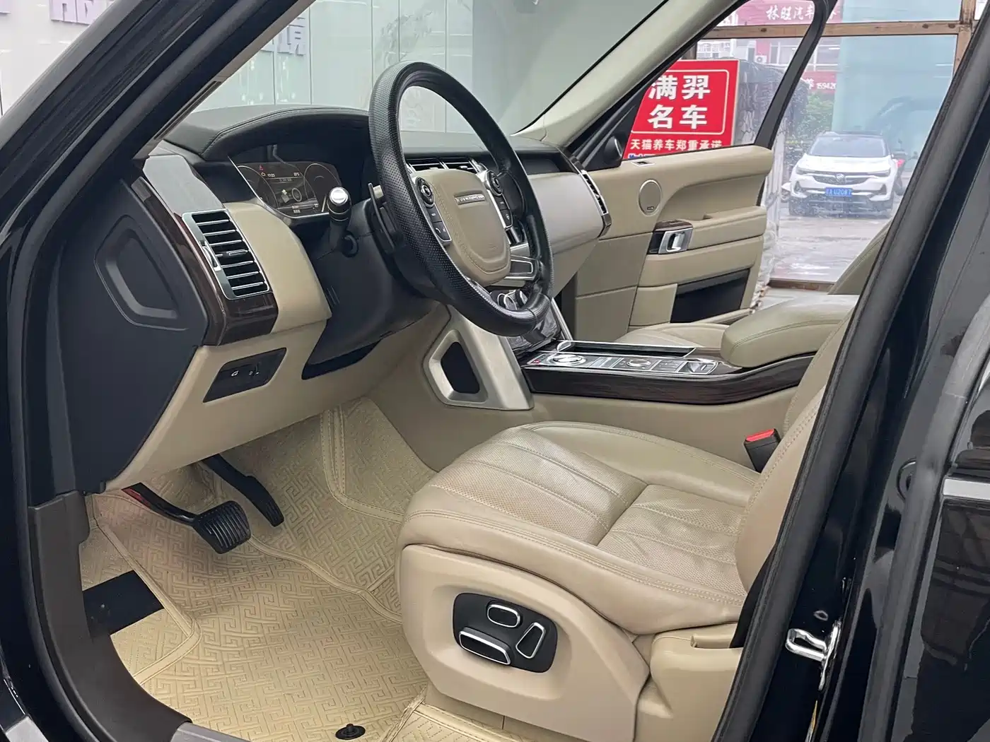 Land Rover Range Rover 2014 3.0 TDV6 Vogue SE фото 10