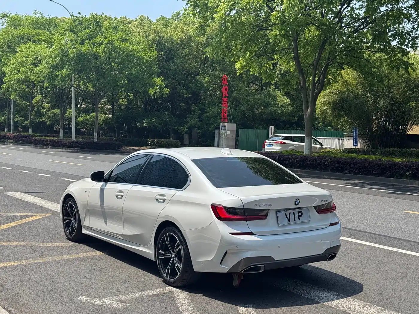 BMW 3 Series 2022 325i M Sport Package фото 4